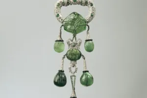 PENDANT BROOCH