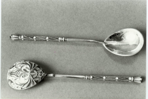 SPOON (ONE OF SIX)