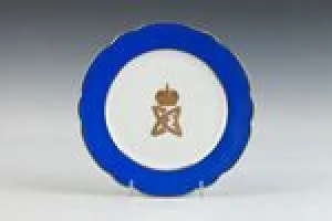 PLATE FROM A SERVICE WITH MONOGRAMS OF GRAND DUKE SERGE AND ELIZABETH, ONE OF 11