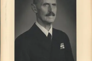 FRAME WITH PHOTOGRAPH OF KING HAAKON VII OF NORWAY