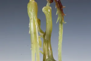 FIGURINE OF TWO BIRDS (ONE OF TWO)