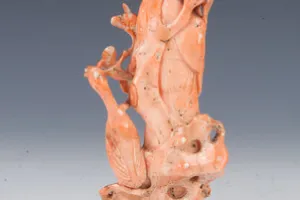 STATUETTE OF KUAN YIN
