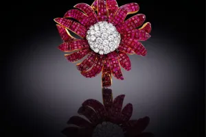 BROOCH