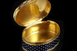 SNUFFBOX WITH A PORTRAIT OF FIELD MARSHAL ZAKHAR CHERNYSHEV