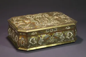 NECESSAIRE