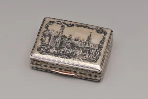 SNUFFBOX WITH THE PROPOSED MONUMENT TO MININ AND POZHARSKII