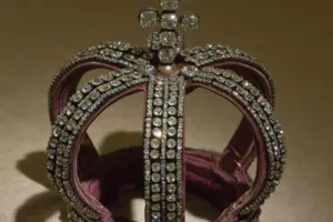 NUPTIAL CROWN