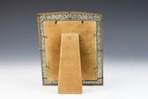 FRAME WITH PHOTOGRAPH OF ADELAIDE CLOSE RIGGS