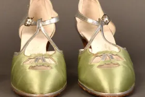 PAIR OF WOMEN'S EVENING SHOES
