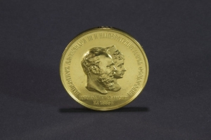 MEDALLION WITH BUSTS OF ALEXANDER III AND MARIA FEODOROVNA