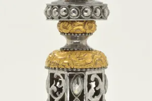 TULA CANDLESTICK