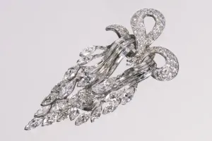 BROOCH