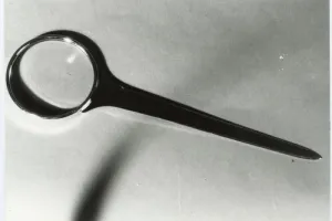 MAGNIFYING GLASS
