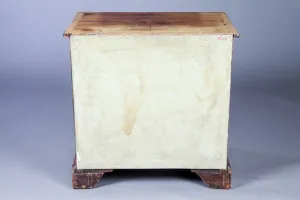 KNEEHOLE DESK