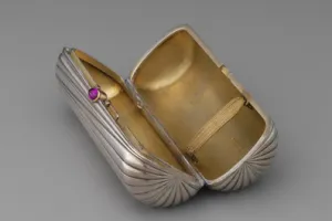 CIGARETTE CASE