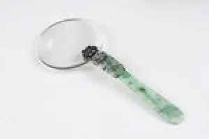 MAGNIFYING GLASS