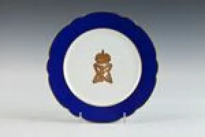 PLATE FROM A SERVICE WITH MONOGRAMS OF GRAND DUKE SERGE AND ELIZABETH, ONE OF 16