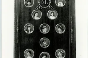 FRAME WITH MINIATURES OF EMPEROR NICHOLAS II AND HIS FAMILY (LATER ADDITIONS)