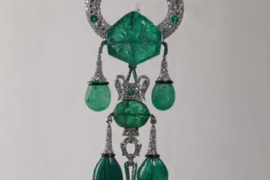 PENDANT BROOCH