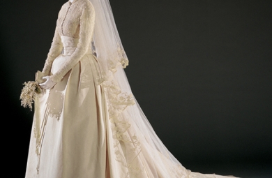 Grace Kelly wedding gown