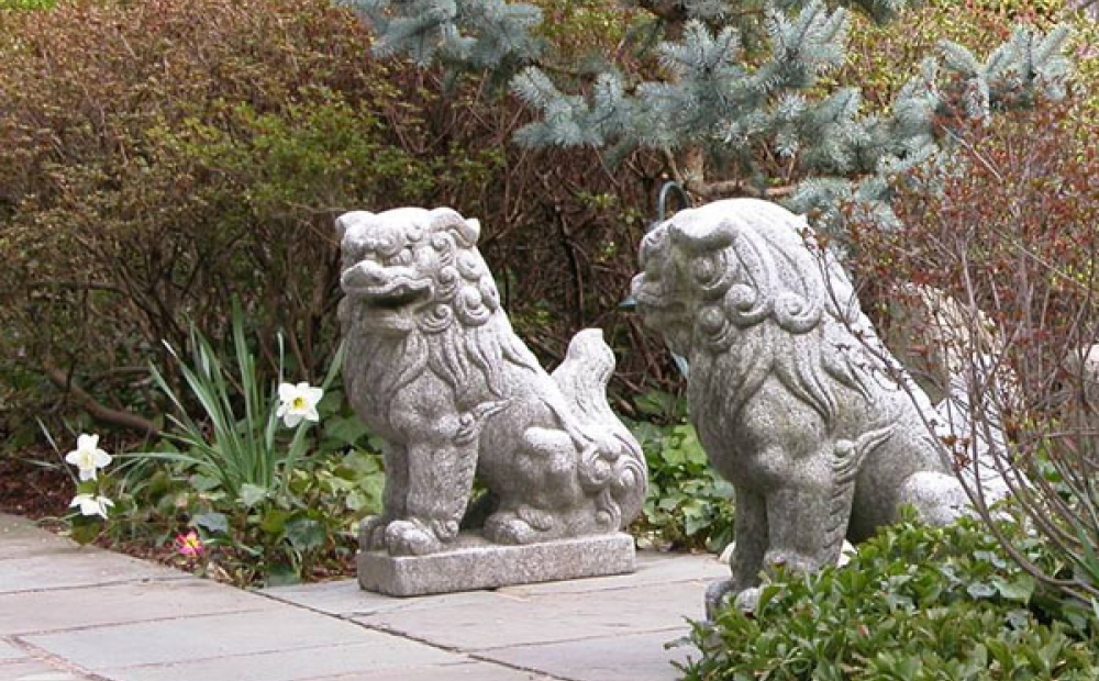Foo dogs at the Japanese-style Garden at Hillwood