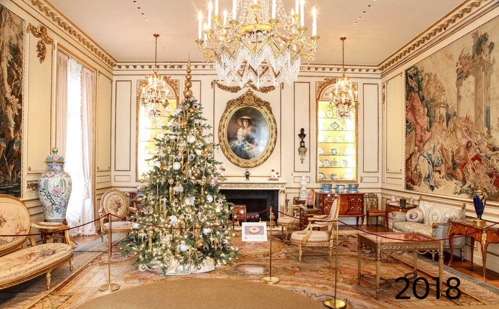 2018 tree in the French Drawing Room