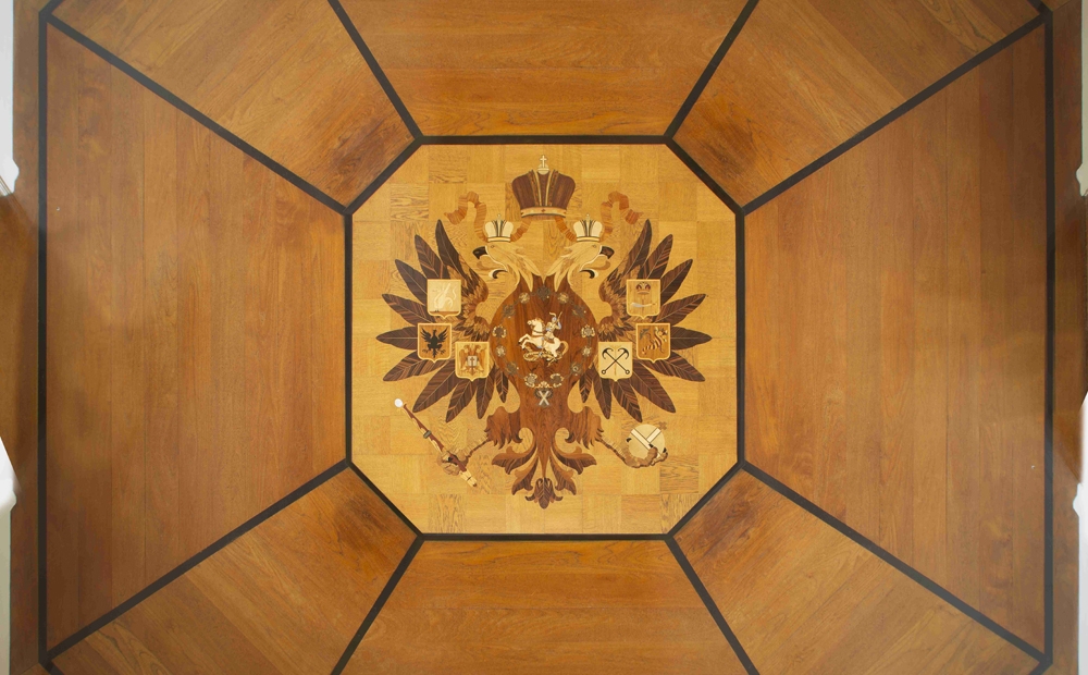 The floor in the Russian porcelain room