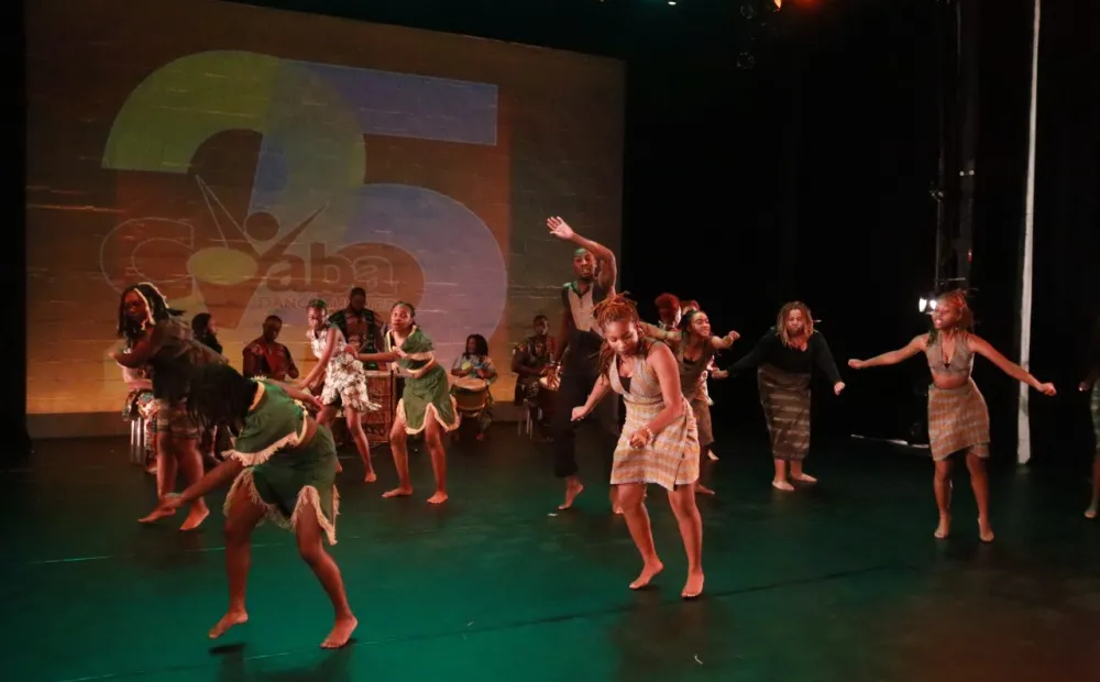 Dancers from Coyaba mid-performance