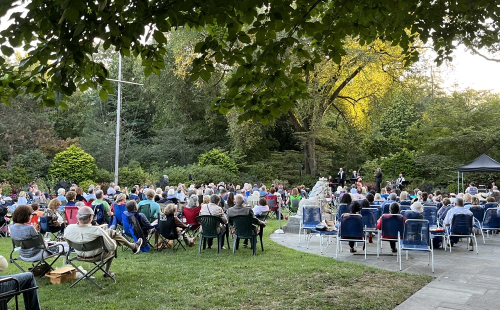 Audience members at Jazz in the Gardens 2022.
